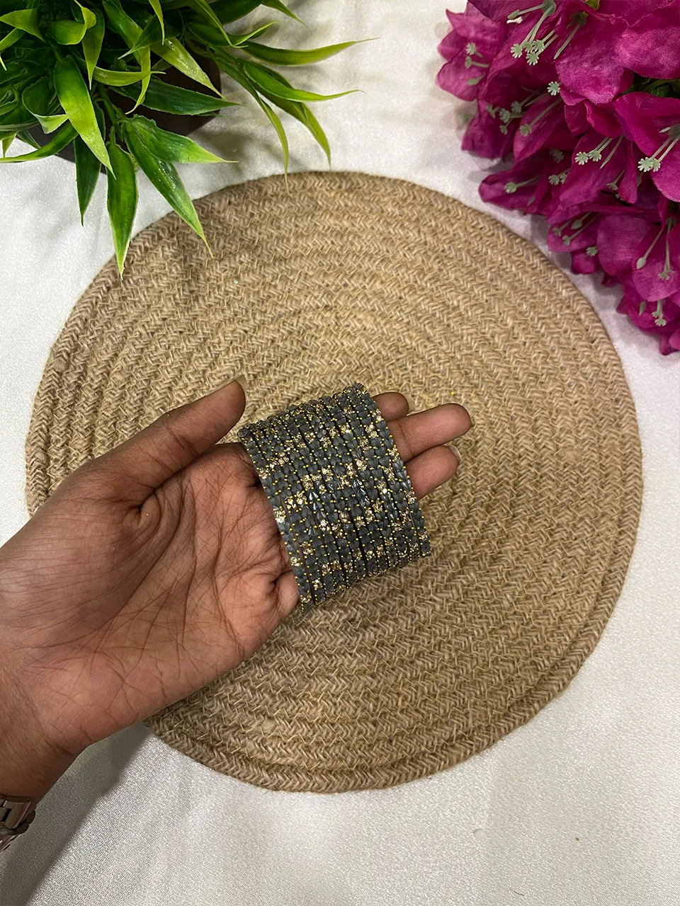 Trio Heart Grey Trio heart Grey - Image 1